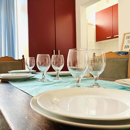 Διαμέρισμα Joy Unirii 2 *