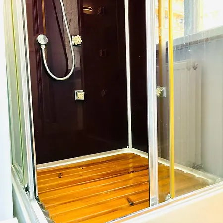 Διαμέρισμα Joy Unirii 2 *