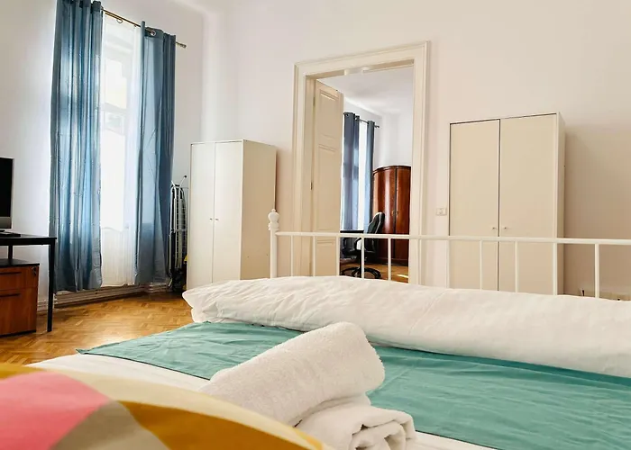 Διαμέρισμα Joy Unirii 2 *