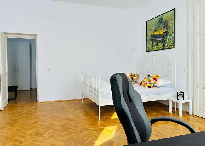 Διαμέρισμα Joy Unirii 2 *